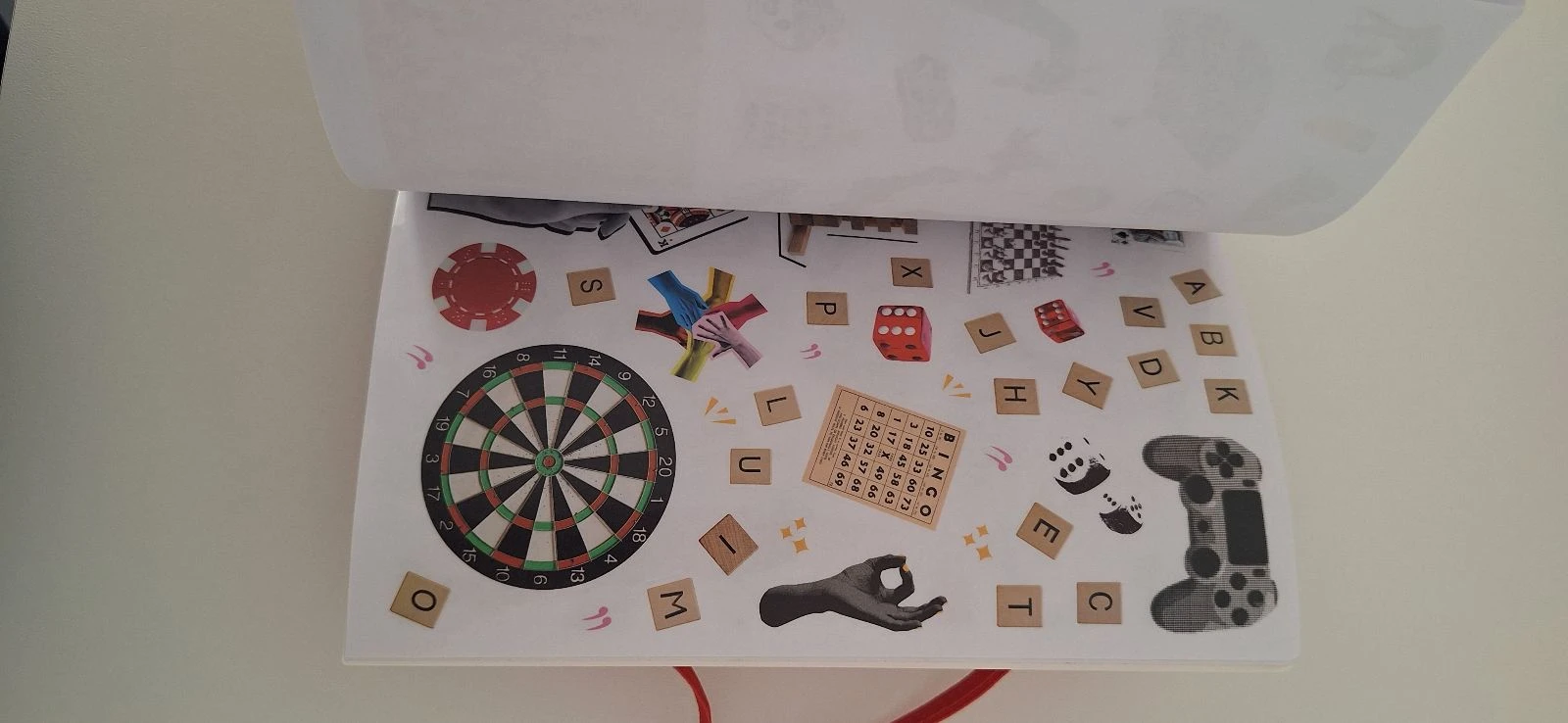 Livre autocolante – photo 3